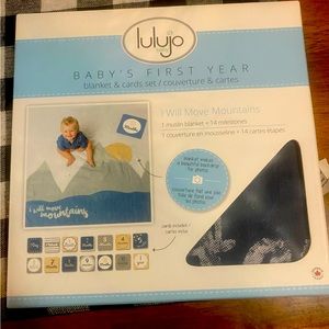 Baby’s first year cards and blanket set